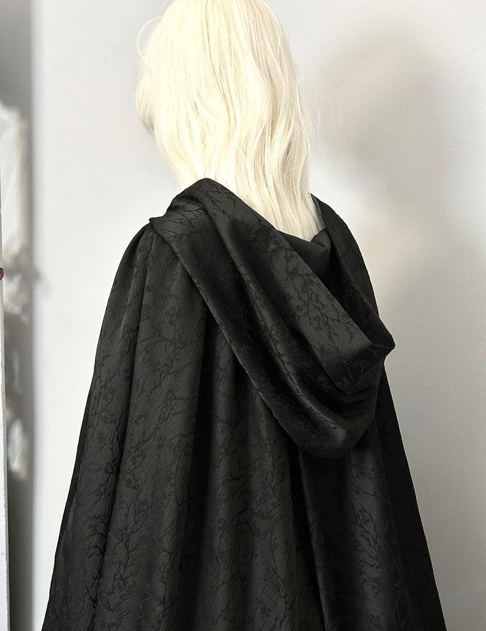 ZJstory~Gothic Lolita Cape Long-sleeved Shawl with Detachable Hood
