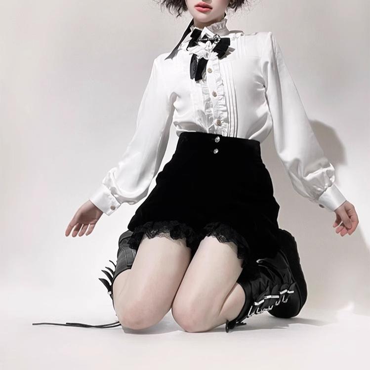 CastleToo~Erosion Heart F-Type~Ouji Lolita Suit Black Velvet Shorts and Skirt