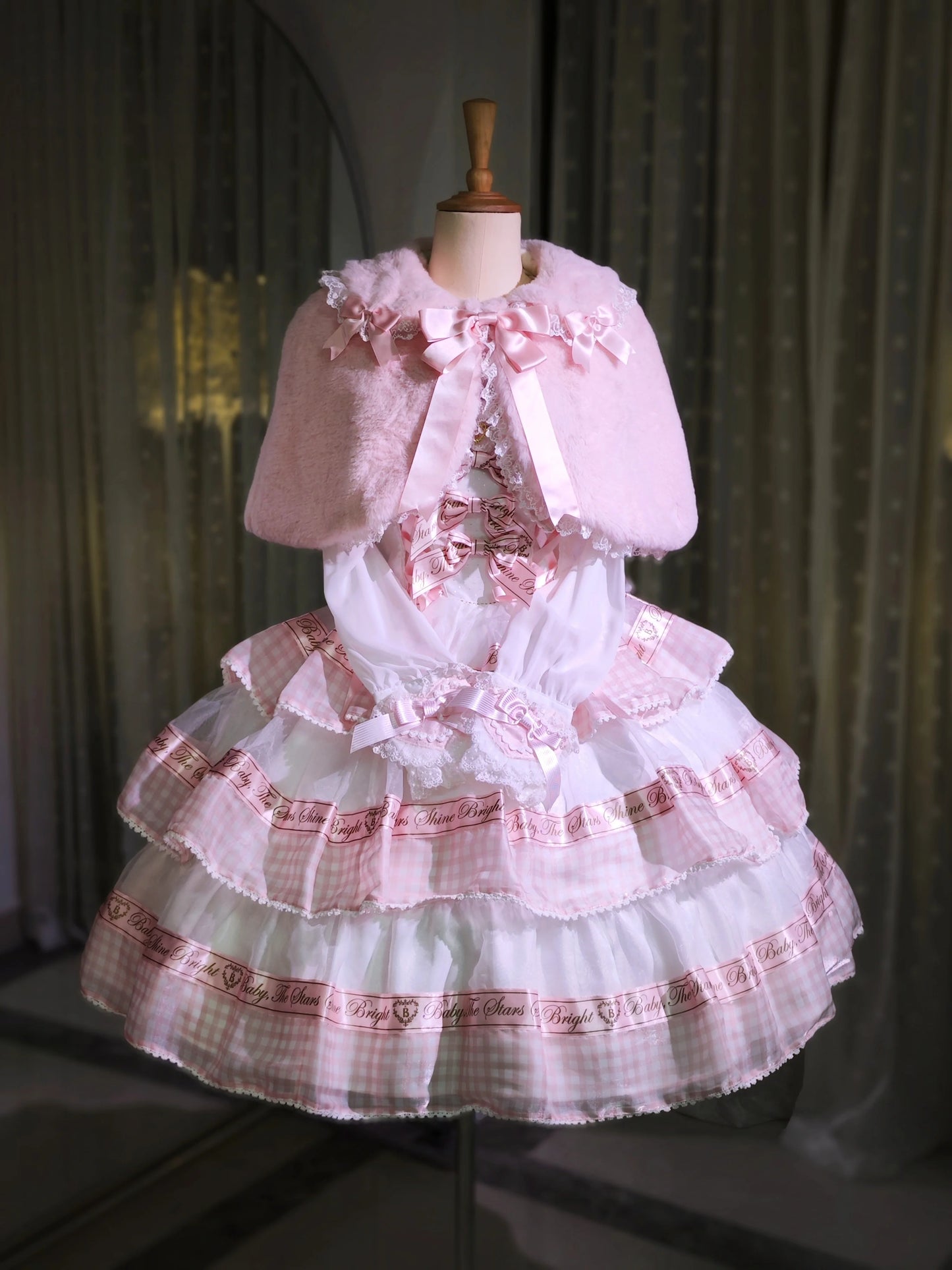 The Seventh Doll~Old School Lolita Cape Bunny Plush Short Coat