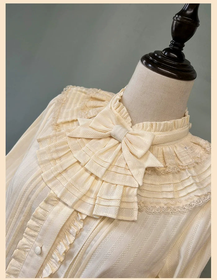 Alice Girl~Fox Band~Sweet Lolita Shirt with Bow Jabot