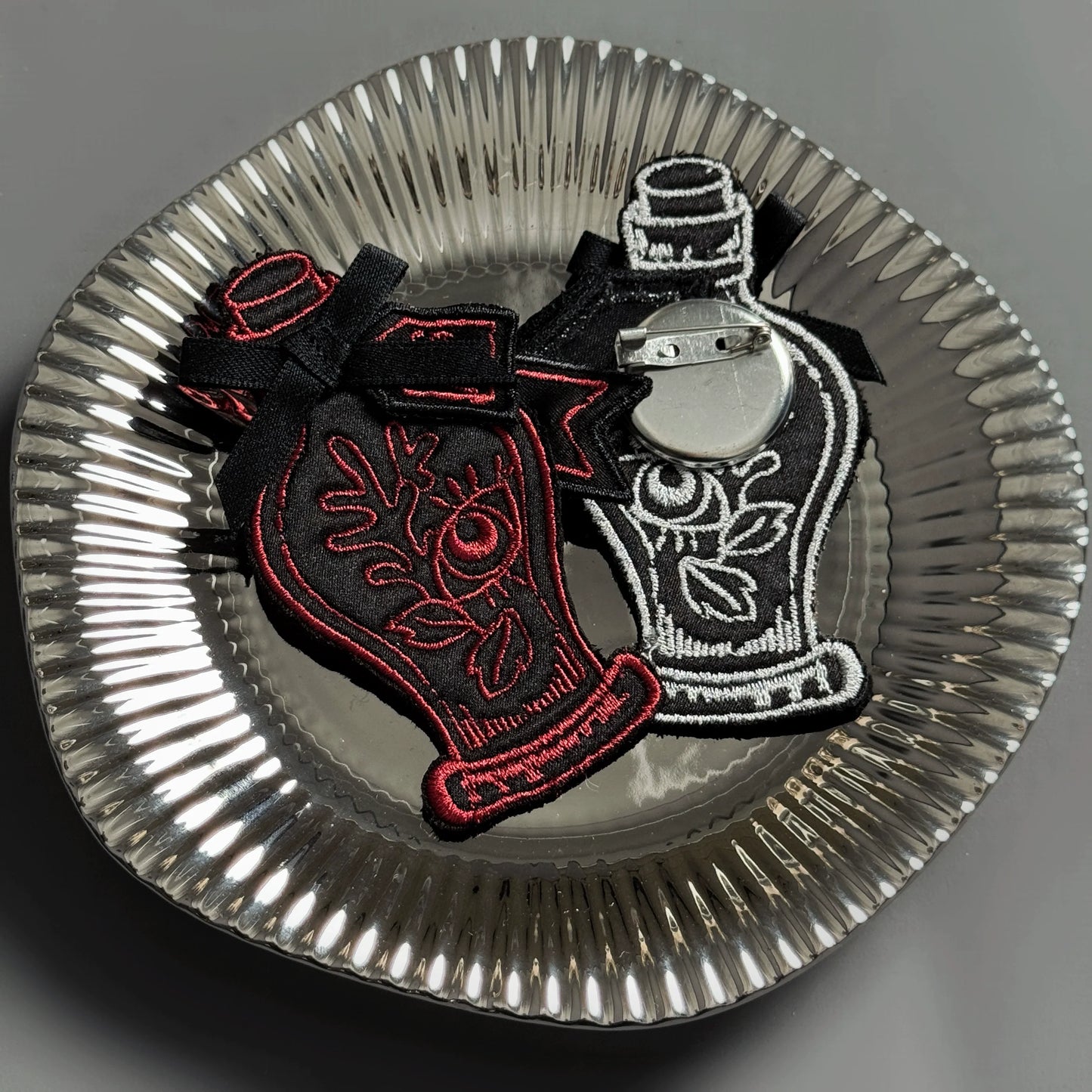 Alice Girl~Lolita Potion~Gothic Lolita Cuffs and Embroidered Badge