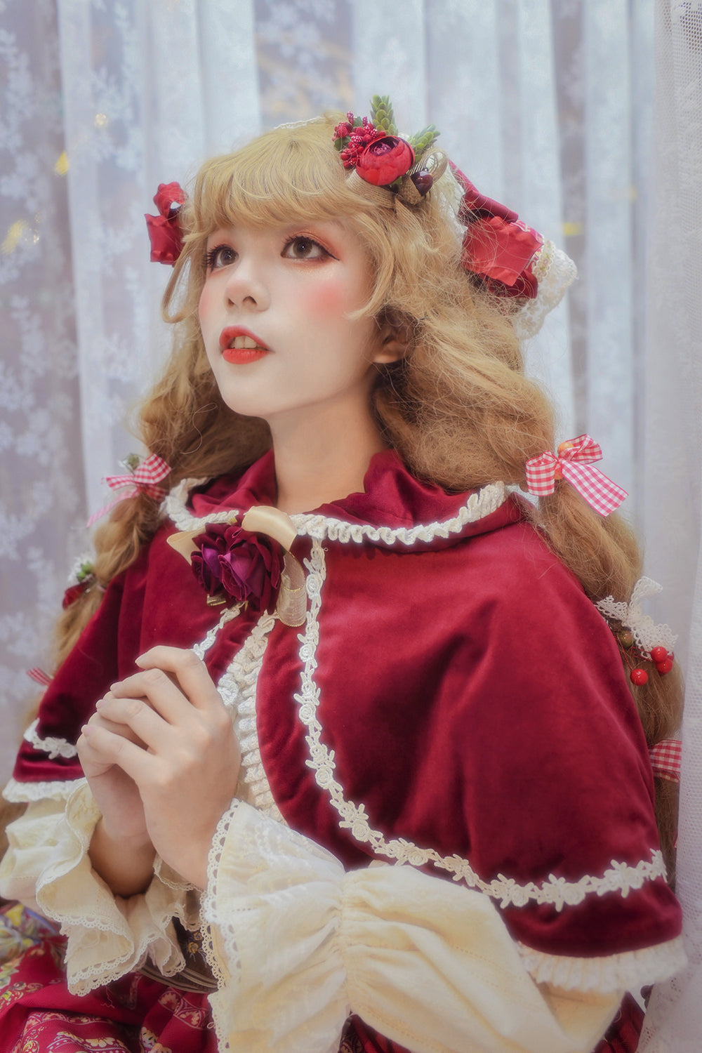 Miss Point~Praise of Abundance~Bavarian Style Lolita Velvet Hooded Cape