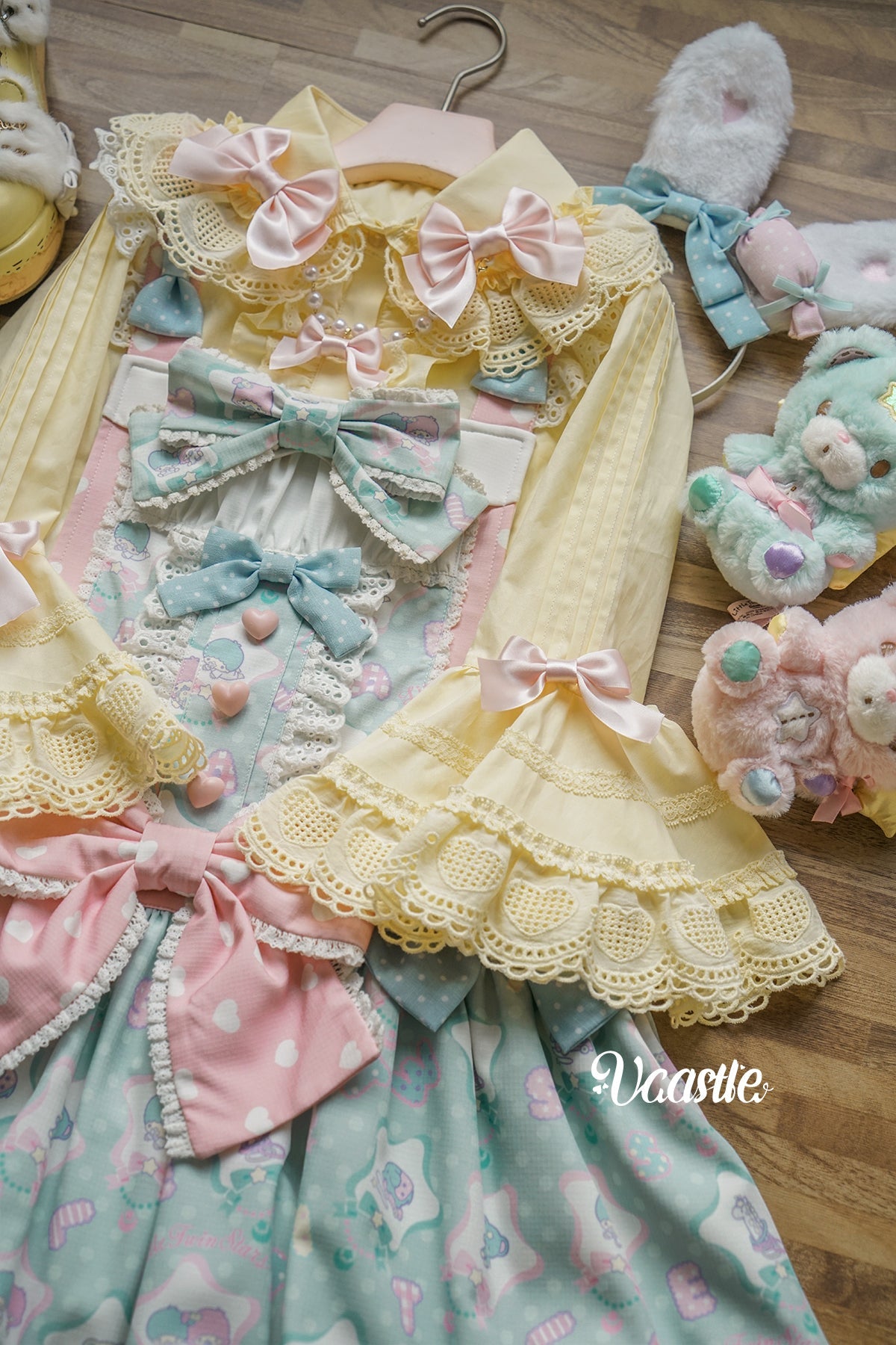 Vcastle~Sweet Crepes~Sweet Lolita Shirt with Princess Sleeves and Bow Chain