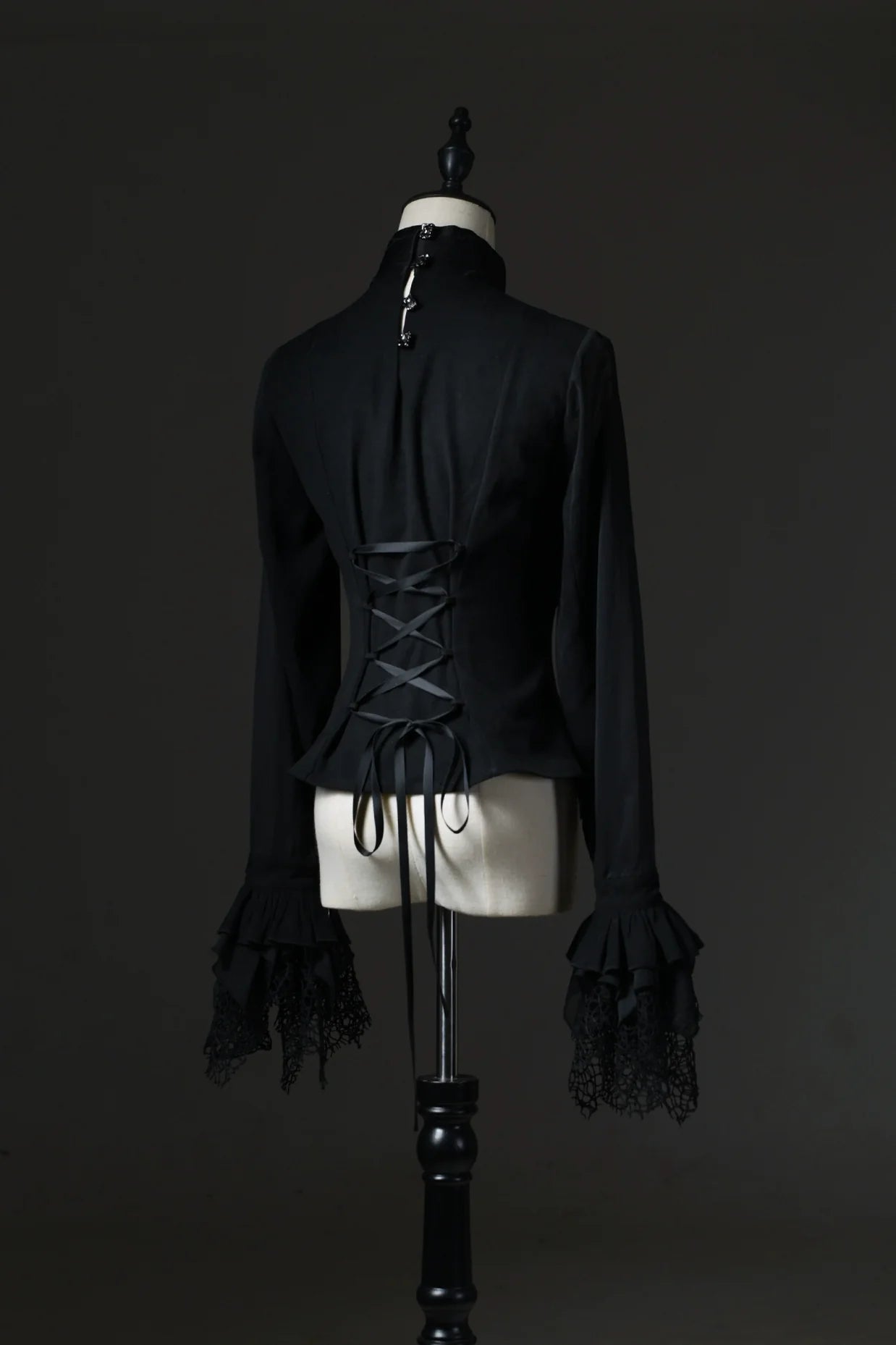LilithHouse~Horror House~Gothic Lolita Blouse Patchwork V-neckline Black Shirt