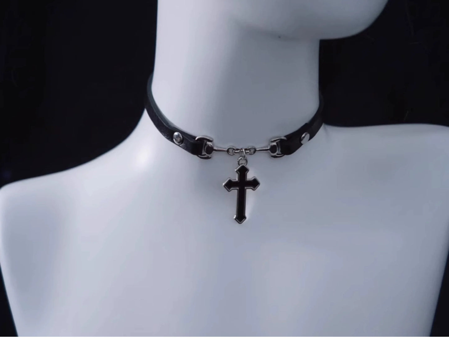 Strange Sugar~Gothic Lolita Choker with Cross Pendant