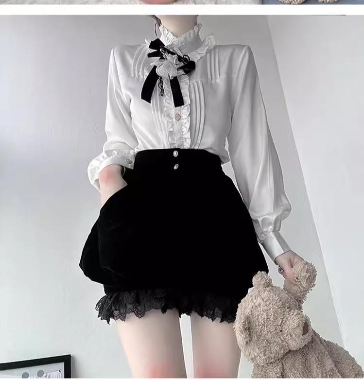 CastleToo~Erosion Heart F-Type~Ouji Lolita Suit Black Velvet Shorts and Skirt