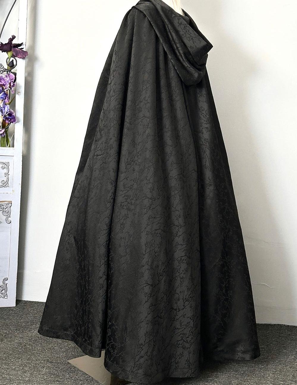 ZJstory~Gothic Lolita Cape Long-sleeved Shawl with Detachable Hood